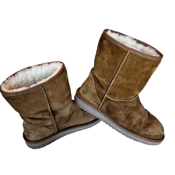 Koolaburra by UGG Style #1017090 Suede/Sheerling Slip On Boots; Tan; Size 9 - Picture 3 of 14